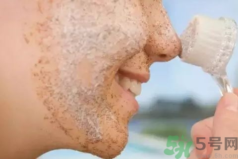 磨砂洗面奶可以天天用嗎?磨砂洗面奶傷害皮膚嗎? 磨砂洗面奶可以天天用嗎?磨砂洗面奶傷害皮膚嗎?