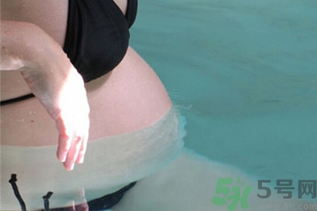 孕婦可以泡溫泉嗎？孕婦泡溫泉好嗎？