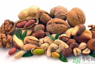 核桃發(fā)霉能吃嗎？發(fā)霉的核桃能吃嗎？