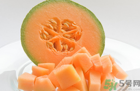 哈密瓜為什么會(huì)苦？哈密瓜發(fā)苦還能吃嗎？