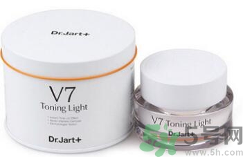 素顏霜晚上可以用嗎？素顏霜晚上用還是白天用好？