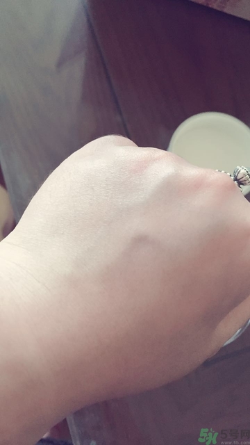 歐貝詩v7素顏霜多少錢?歐貝詩v7素顏霜專柜價格 歐貝詩v7素顏霜多少錢?歐貝詩v7素顏霜專柜價格