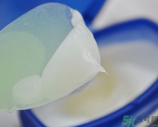 孕婦可以用凡士林嗎？孕婦可以用凡士林潤膚露嗎？