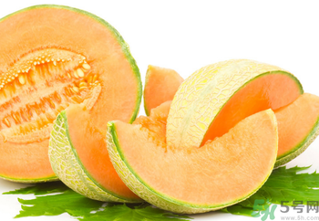 哈密瓜吃多了會(huì)怎么樣？哈密瓜吃多了會(huì)上火嗎？