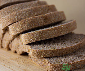 全麥面包的熱量？全麥面包的熱量高嗎？