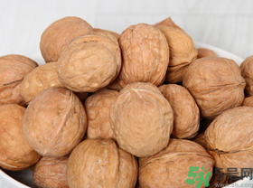 帶殼核桃能放多久？帶殼核桃保質(zhì)期