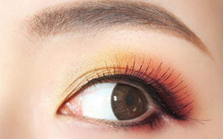 美瞳線怎么洗掉最安全 紅霉素眼膏會讓美瞳線掉色嗎