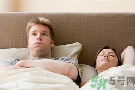 落枕晚上怎么睡覺好？落枕后怎么睡覺？