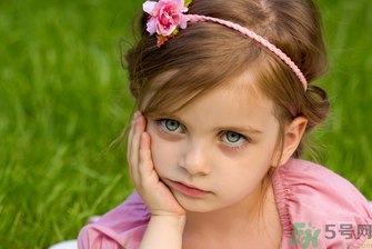 小孩能吃柿子嗎？小孩吃柿子好不好？