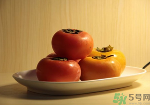 硬柿子和軟柿子的區(qū)別？硬柿子怎么變軟？