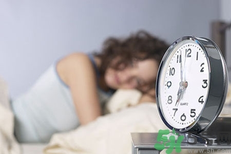 熬夜對青少年有什么影響？熬夜對青少年的危害是什么？