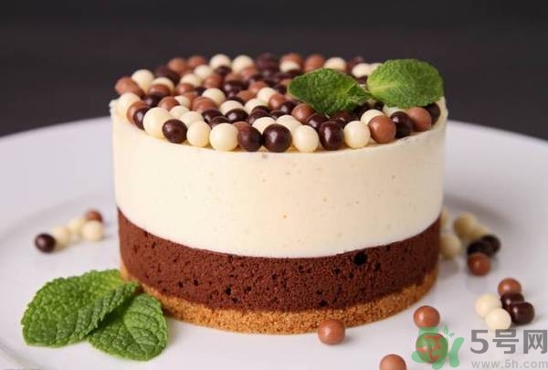 蛋糕過期了還能吃嗎？蛋糕過期了吃了怎么辦？