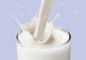 牛奶過期了還能喝嗎？牛奶過期了如何利用？