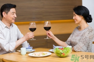 葡萄酒每天喝多少最合適？葡萄酒一天喝多少最好？