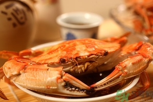 大閘蟹放冰箱死了還能吃嗎？大閘蟹放冰箱冰凍死了還能吃嗎？