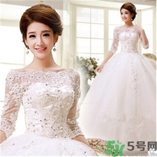 十月份結婚穿什么衣服?10月份結婚穿什么婚紗?