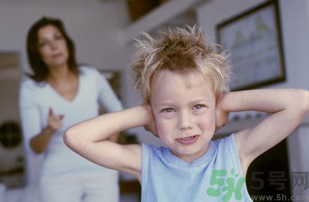 孩子不聽話怎么教育？孩子不聽話該不該打？