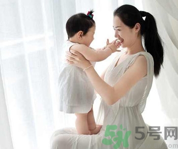 吸乳器怎么用？吸乳器手動好還是電動好？