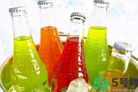 喝無(wú)糖飲料可以減肥嗎？喝無(wú)糖飲料會(huì)變胖嗎？