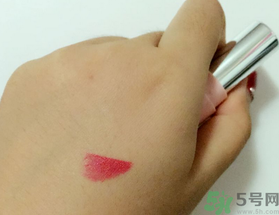 伊蒂之屋甜蜜之戀唇膏怎么用? 伊蒂之屋甜蜜之戀唇膏怎么用?