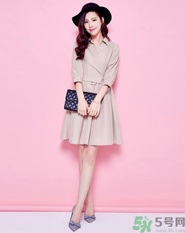 十月份可以穿裙子嗎？十月份穿什么衣服合適？