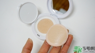 vant氣墊cc黑色和白色哪款好？vant36.5氣墊cc黑色和白色區(qū)別