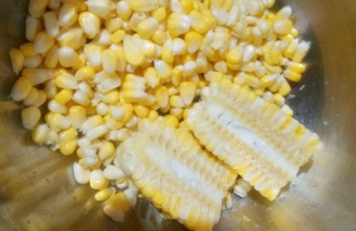 新鮮玉米怎么剝粒？怎么剝新鮮玉米？