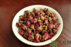 干的玫瑰花保質(zhì)期多久?干的玫瑰花泡水的功效 干的玫瑰花保質(zhì)期多久?干的玫瑰花泡水的功效