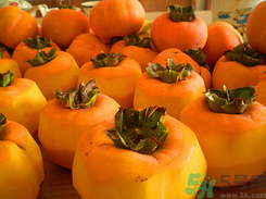 新鮮柿子怎樣去澀？硬柿子怎樣去澀？