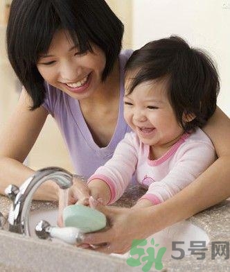 秋季幼兒如何預(yù)防感冒？秋季幼兒感冒怎么辦？