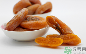 柿餅不能和什么一起吃？柿餅不能和什么同食？