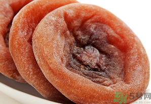 柿餅不能和什么一起吃？柿餅不能和什么同食？