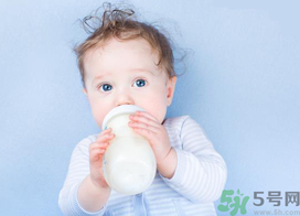 嬰兒秋天拉肚子怎么辦？秋天嬰兒拉肚子怎么辦？