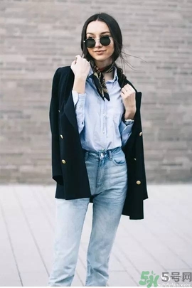 十月份可以戴圍巾嗎？十月份可以戴絲巾嗎？