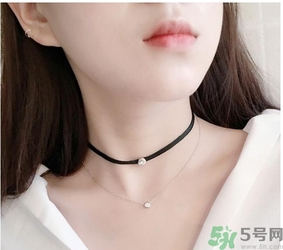 choker項鏈怎么搭配衣服？choker蕾絲項鏈搭配