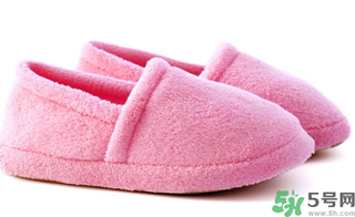 十月份坐月子穿什么鞋？10月份坐月子穿什么鞋？