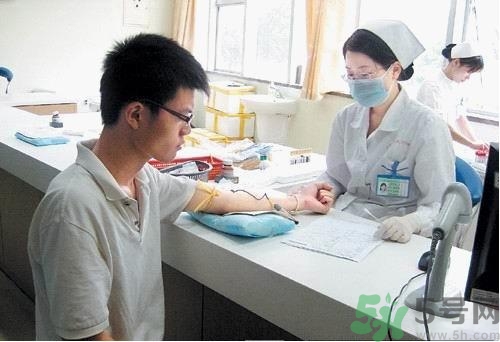 丙肝好治嗎會(huì)傳染嗎?丙肝能徹底治好嗎 丙肝好治嗎會(huì)傳染嗎?丙肝能徹底治好嗎