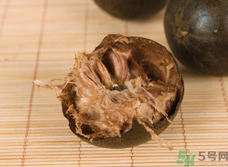 羅漢果泡水要去殼嗎？羅漢果泡水泡多久？