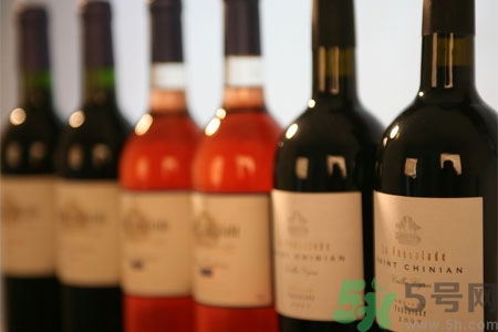 紅酒喝多了第二天難受怎么辦？紅酒喝多了怎么解酒？