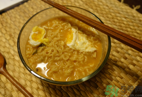 辛拉面是哪個國家的？辛拉面怎么煮好吃？