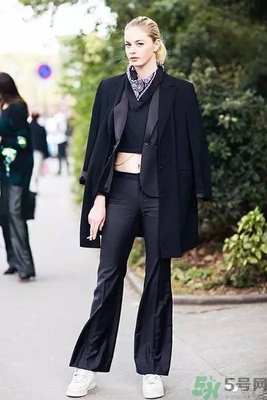 十月份可以戴圍巾嗎？十月份可以戴絲巾嗎？