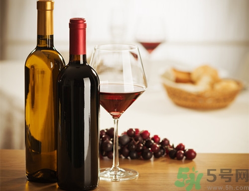 做葡萄酒用白糖好還是冰糖好?做葡萄酒的方法步驟 做葡萄酒用白糖好還是冰糖好?做葡萄酒的方法步驟