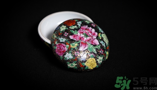 胭脂怎么用？胭脂的功效作用