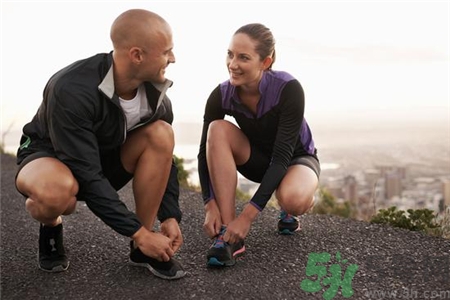 怎么與異性朋友交往?異性朋友之間的交往底線 怎么與異性朋友交往?異性朋友之間的交往底線