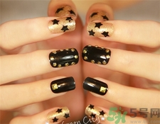 指甲油可以帶上飛機嗎?指甲油可以托運嗎? 指甲油可以帶上飛機嗎?指甲油可以托運嗎?