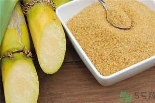 吃甘蔗有什么好處？吃甘蔗的好處與壞處