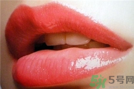 嘴巴上火起泡怎么辦？嘴巴上火起泡怎么快速消除？