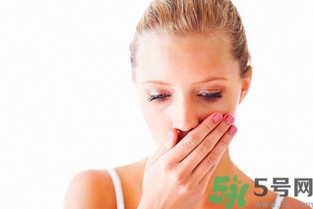 吃口香糖會(huì)口臭嗎？吃了口香糖為什么口還很臭？