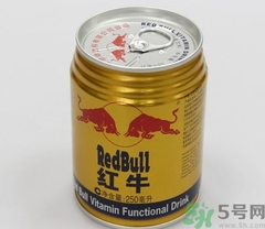 紅牛是碳酸型飲料嗎？喝紅牛有什么好處和壞處？