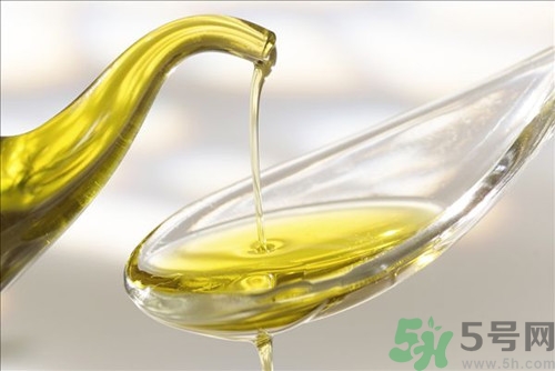 茶油可以卸妝嗎?茶油卸妝好嗎 茶油可以卸妝嗎?茶油卸妝好嗎